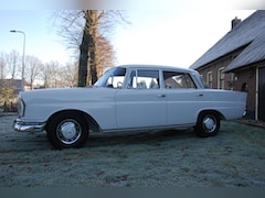 Mercedes-Benz 220 - 220Seb