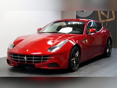 Ferrari FF - 6.3 V12 HELE ROSSO MARANELLO + LED STUUR + CARBON INTERIEUR + LIFT V&A + 3 X CAMERA + DVD