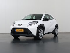 Toyota Aygo X - 1.0 VVT-i MT Play | Cruise Control Adaptief | Achteruitrijcamera | Airco |