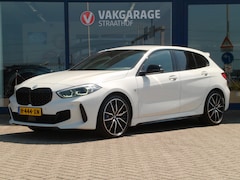 BMW 1-serie - M135i xDrive Executive Edition 306 PK, Full LED / Carplay / PDC / Stoelverwarming / 19' M