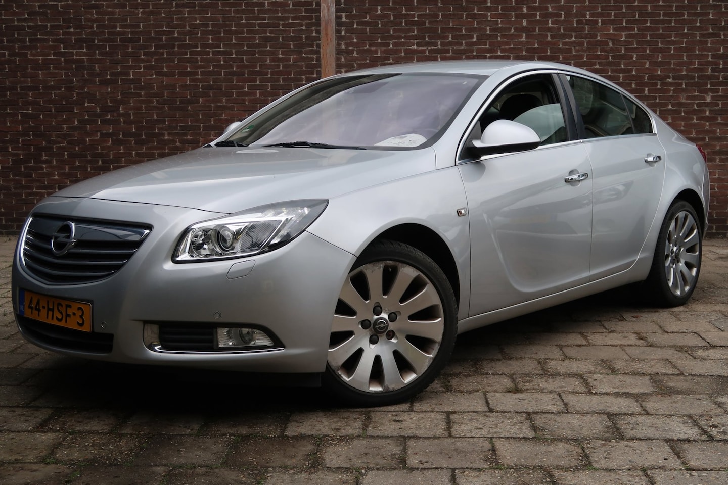 Opel Insignia - 2.0 T Executive *Rijklaarprijs *Automaat *Onderhouden - AutoWereld.nl