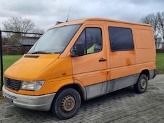 Mercedes-Benz Sprinter - 208D 312D 814 814d MANUEEL GERMANY CAR