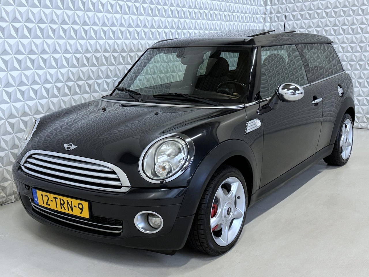 MINI Clubman - Mini 1.6 Cooper Stoelverwarming + Cruise control - AutoWereld.nl