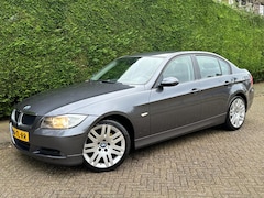 BMW 3-serie - 318i High Executive /AUTOMAAT/CLIMA/PDC/CRUISE/VELGEN/