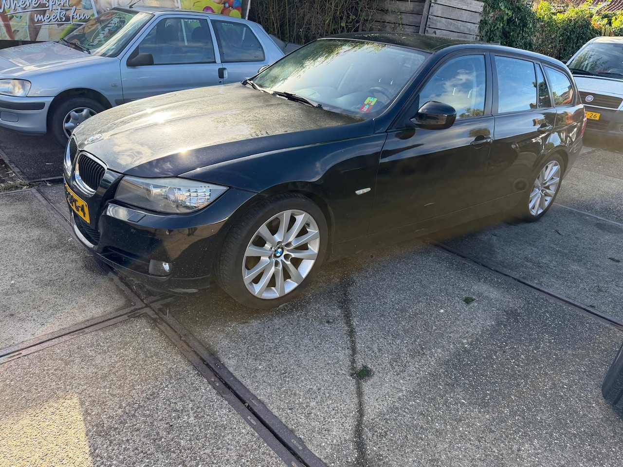 BMW 3-serie Touring - 320d Efficient Dynamics Edition Luxury Line 320d Efficient Dynamics Edition Luxury Line - AutoWereld.nl