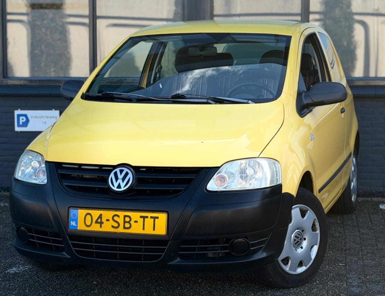 Volkswagen Fox - 1.2 Trendline |Stuurbkr |Nieuwe APK |NAP - AutoWereld.nl