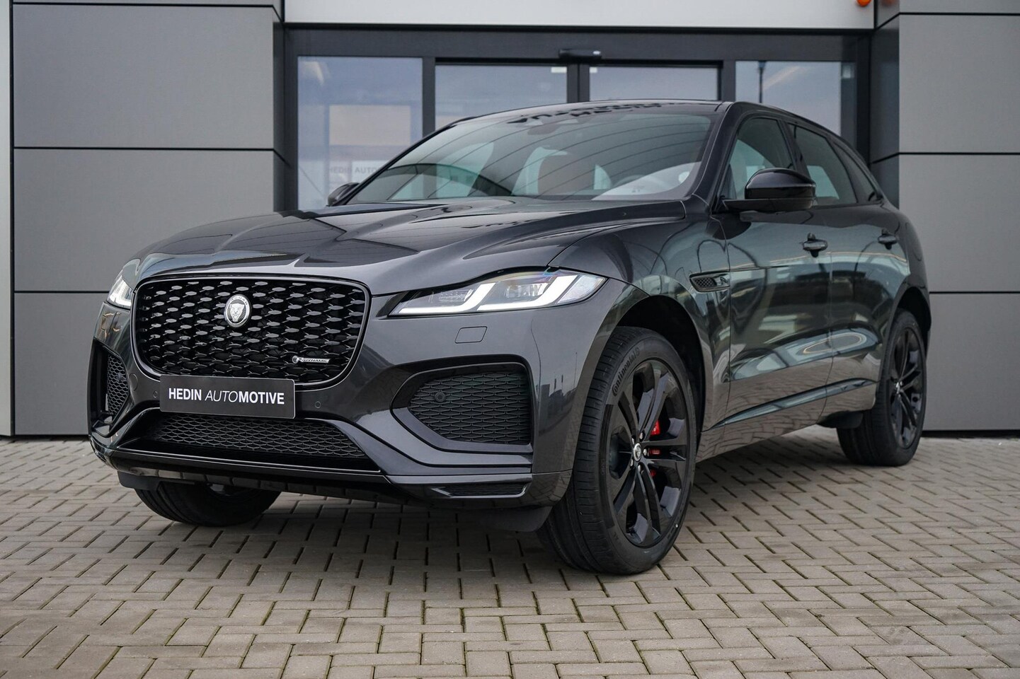 Jaguar F-Pace - P400e R-Dynamic SE | Meridian Audio | Panoramisch Schuifdak | 21" Gloss Black |5 jaar gara - AutoWereld.nl