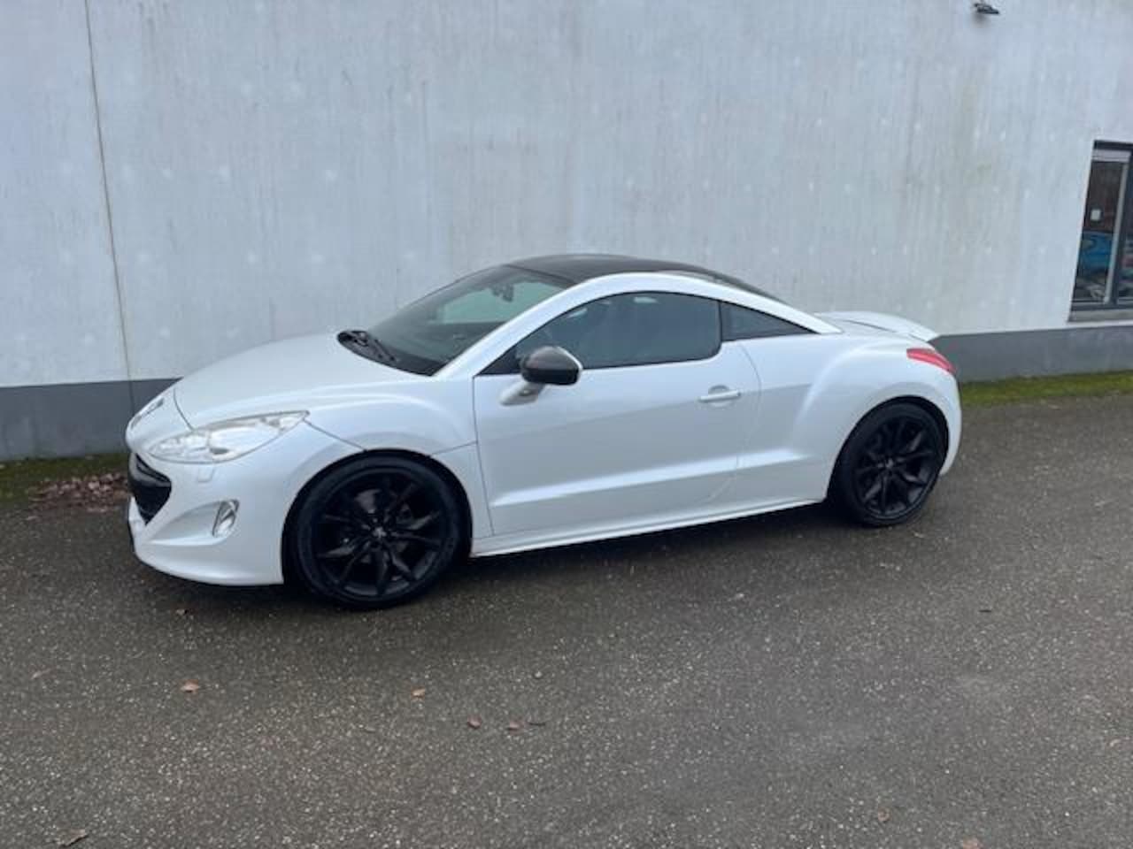 Peugeot RCZ - 1.6 THP Limited Edition 1.6 THP Limited Edition, '10, 180000 KM, IN EEN KEURIGE STAAT ! - AutoWereld.nl