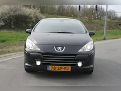 Peugeot 307 CC - 2.0-16V CABRIOLET