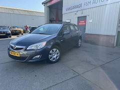 Opel Astra Sports Tourer - 1.4 Business Edition airco, cruise, pdc achter