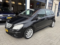 Mercedes-Benz B-klasse - 200 AUTOMAAT/NL AUTO