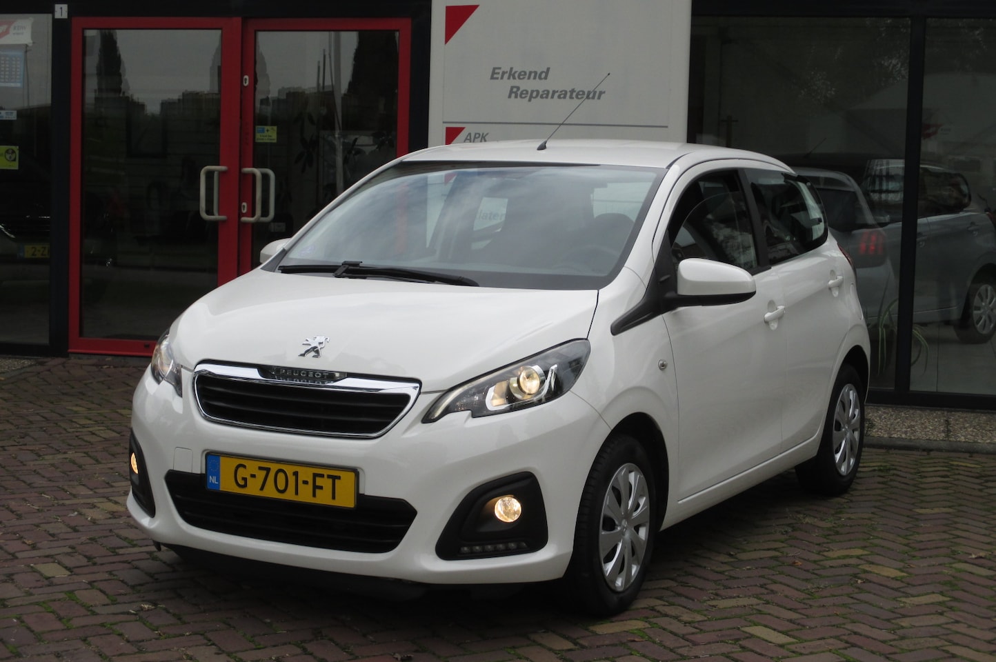 Peugeot 108 - 1.0 e-VTi Active 5drs, airco, start&stop, bluetooth - AutoWereld.nl