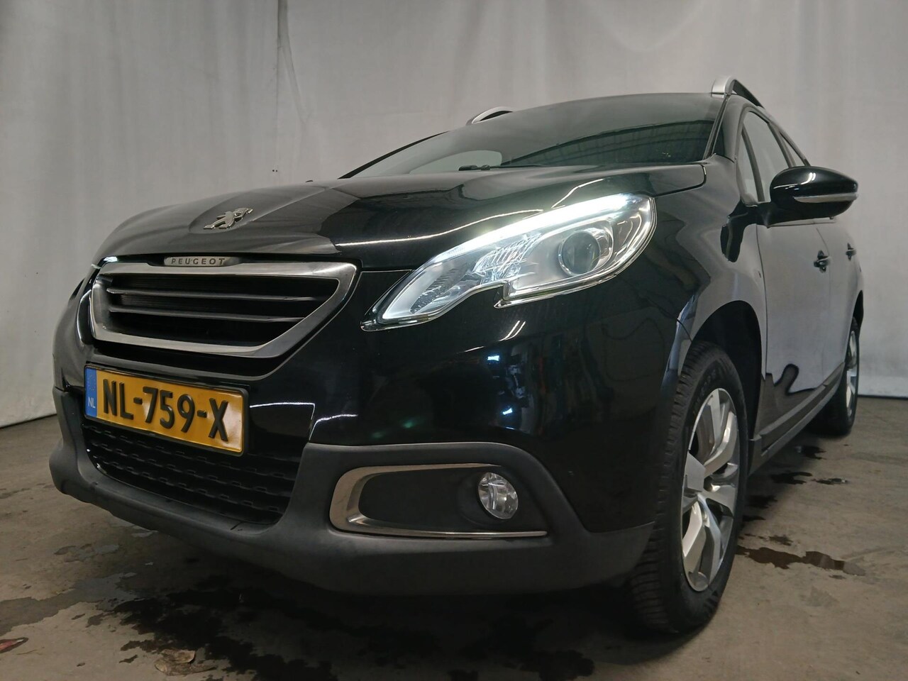 Peugeot 2008 - 1.2 PureTech Blue Lion - Cruise Control - Bluetooth - 6 maanden garantie - AutoWereld.nl