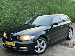 BMW 1-serie - 118i Business Line /6BAK/LEER/NAVGIATIE/PDC/CRUISE/