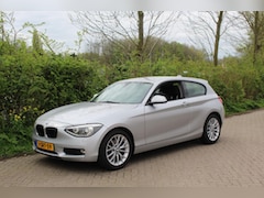 BMW 1-serie - 116i Upgrade Edition *Leer *Xenon *Navi