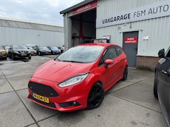Ford Fiesta - 1.6 ST2 Airco, stoelverwarming, Recaro stoelen