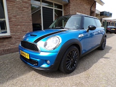 MINI Cooper S - 1.6 Chili / Navi