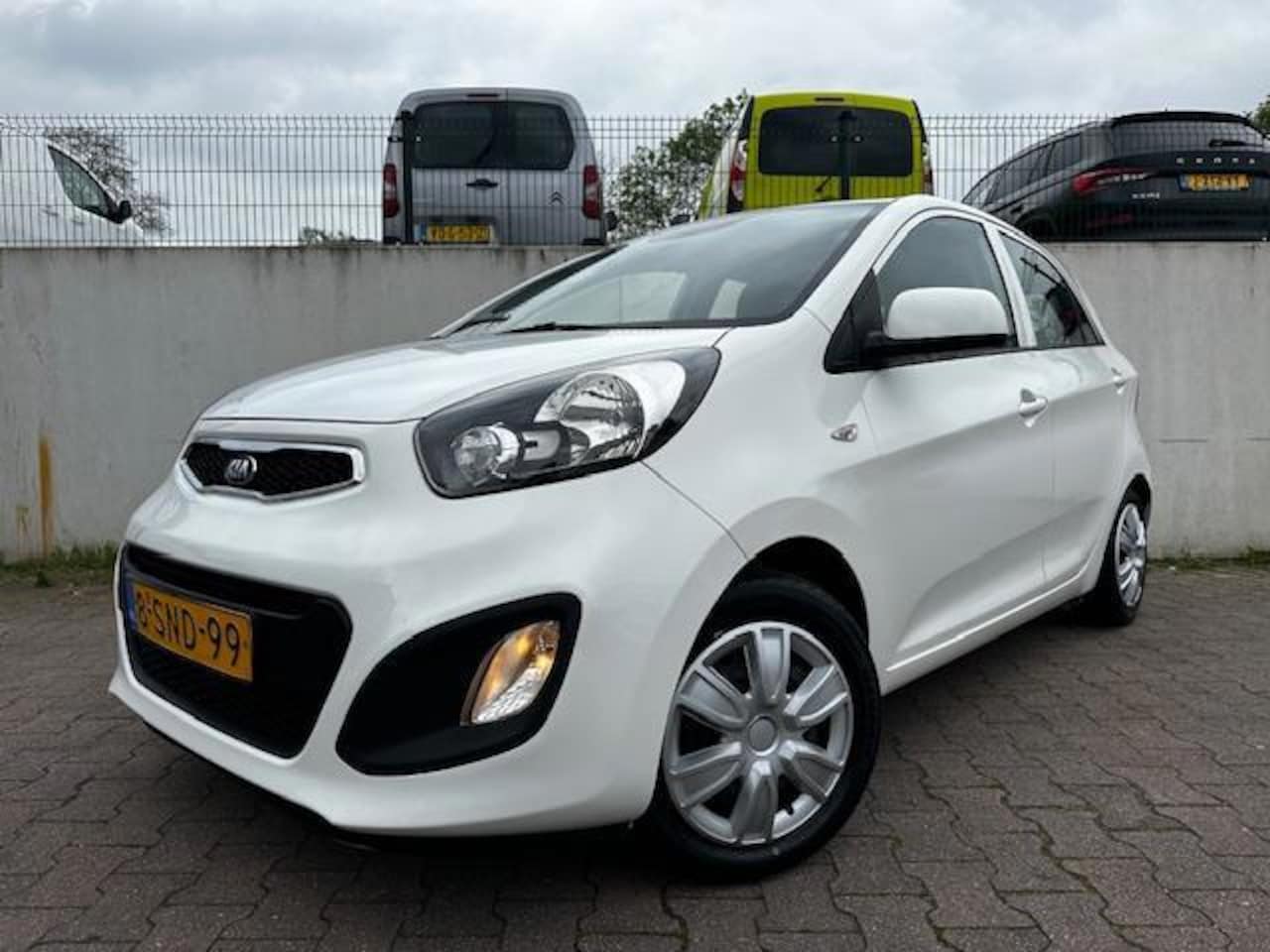 Kia Picanto - 1.2 CVVT ISG Comfort Pack/AIRCO/APK 11-2026/NAP/4 CILINDER/ - AutoWereld.nl