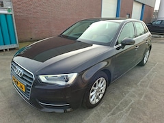 Audi A3 Sportback - 1.2 TFSI Attraction Pro Line plus goed onderhouden