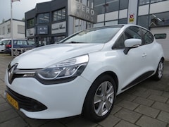 Renault Clio - 1.2 Expression 5 deurs automaat automaat airco cruise control etc nieuwe distrubitie compl