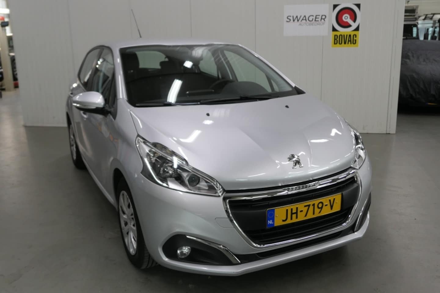 Peugeot 208 - 1.2 VTI 60KW/82PK 5-D - AutoWereld.nl