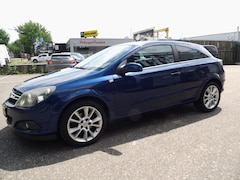 Opel Astra GTC - 1.8 Executive airco, cr.control