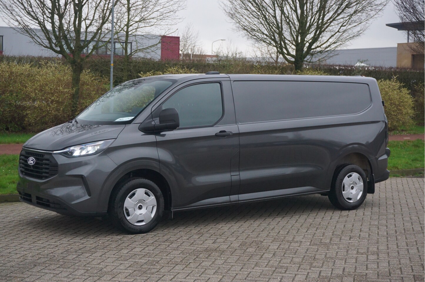 Ford Transit Custom - 300L 136PK Trend BPM VRIJ!! 13" Sync Navi, Cam, Adap. Cruise!! NR. 822 - AutoWereld.nl