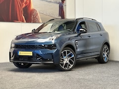 Lynk & Co 01 - 1.5 6.6kW MY 2023 ZWARTE HEMEL 360 CAMERA ADAPTIVE CRUISE CONTROL PANORAMA SCHUIF/KANTELDA