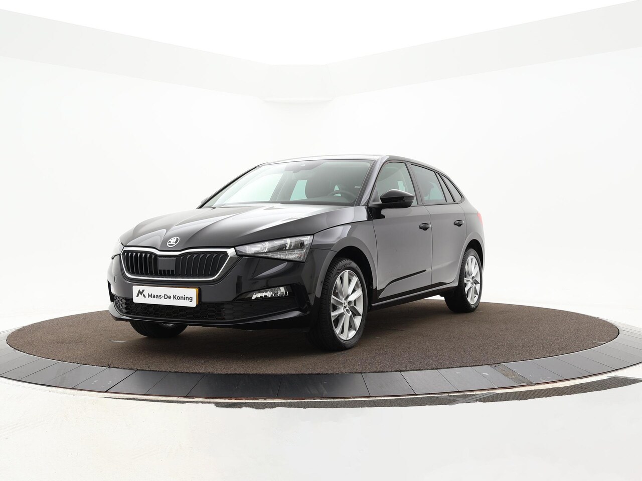 Skoda Scala - 1.0 TSI 110pk DSG Ambition · Apple/Android Car Play · P-Sensoren · Cruise Control · Getint - AutoWereld.nl