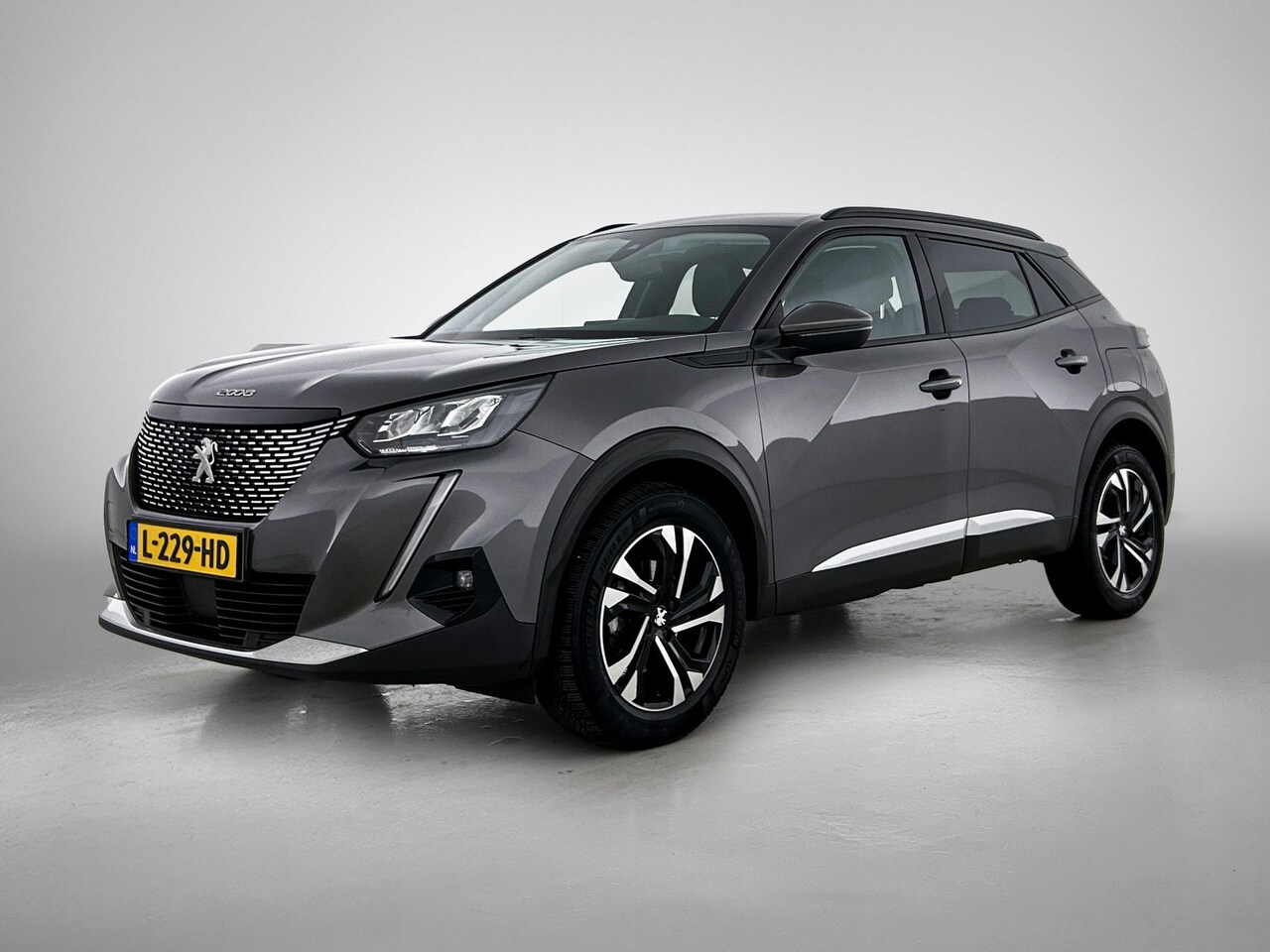 Peugeot 2008 - 1.5 HDi Allure Euro 6 / Trekhaak / Pdc.+Camera / Distributie bij 117Dkm.vervangen / Airco- - AutoWereld.nl