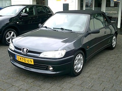 Peugeot 306 Cabriolet - 1.8 Aut. Pininfarina