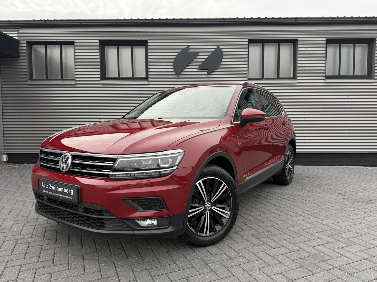 Volkswagen Tiguan - 1.4 TSI ACT Comfortline R |Trekhaak|Camera| - AutoWereld.nl