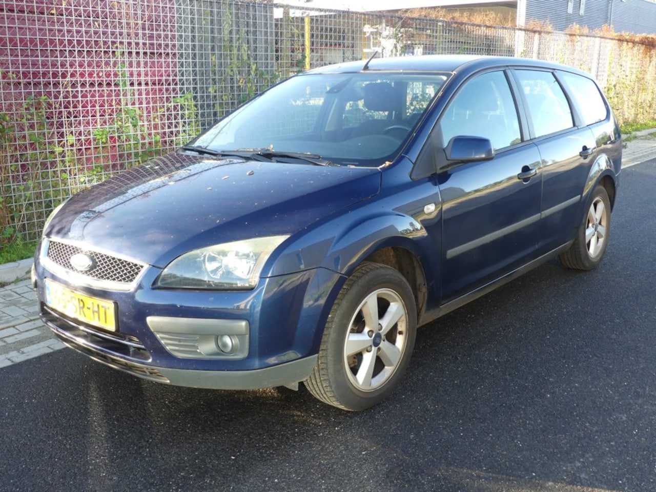 Ford Focus Wagon - 1.6-16V Futura - Airco - EXPORT - AutoWereld.nl
