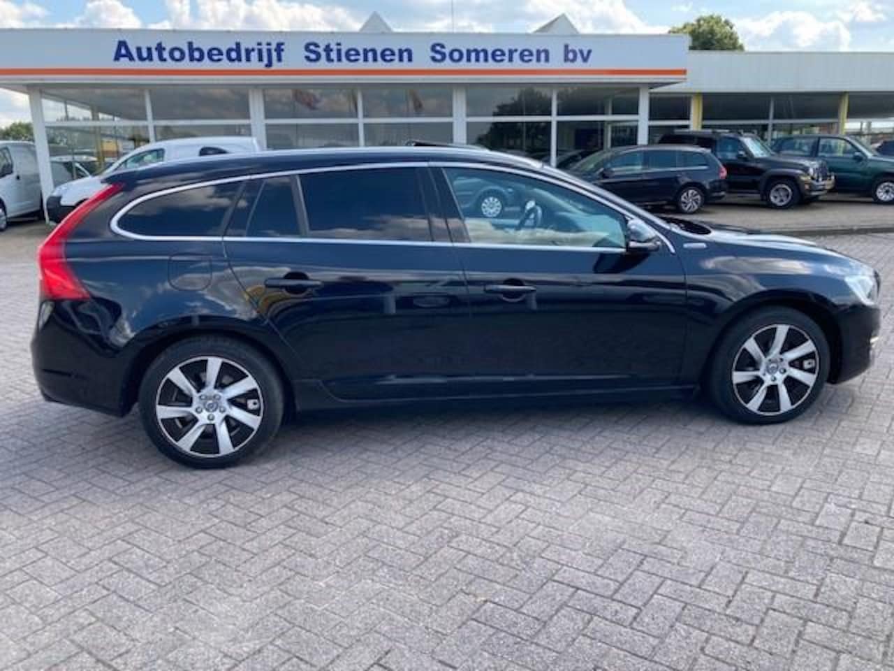 Volvo V60 - 2.4 D6 AWD Plug-In Hybrid Summum 2.4 D6 AWD Plug-In Hybrid Summum - AutoWereld.nl