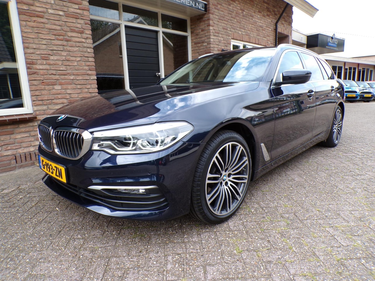 BMW 5-serie Touring - 520i High Executive Edition Incl BTW - AutoWereld.nl