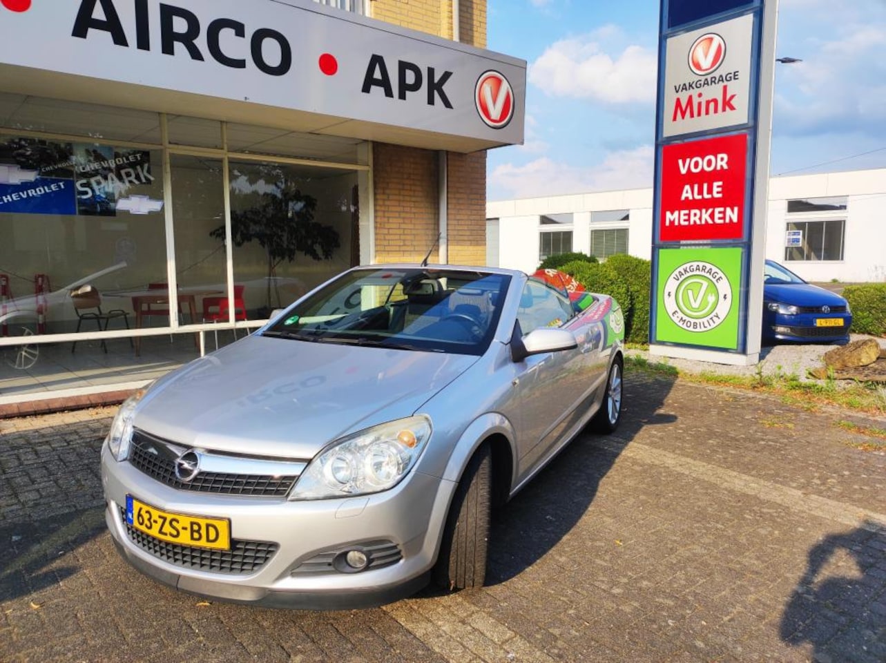 Opel Astra TwinTop - 1.8 Enjoy cabrio-coupe incl. trekhaak - AutoWereld.nl