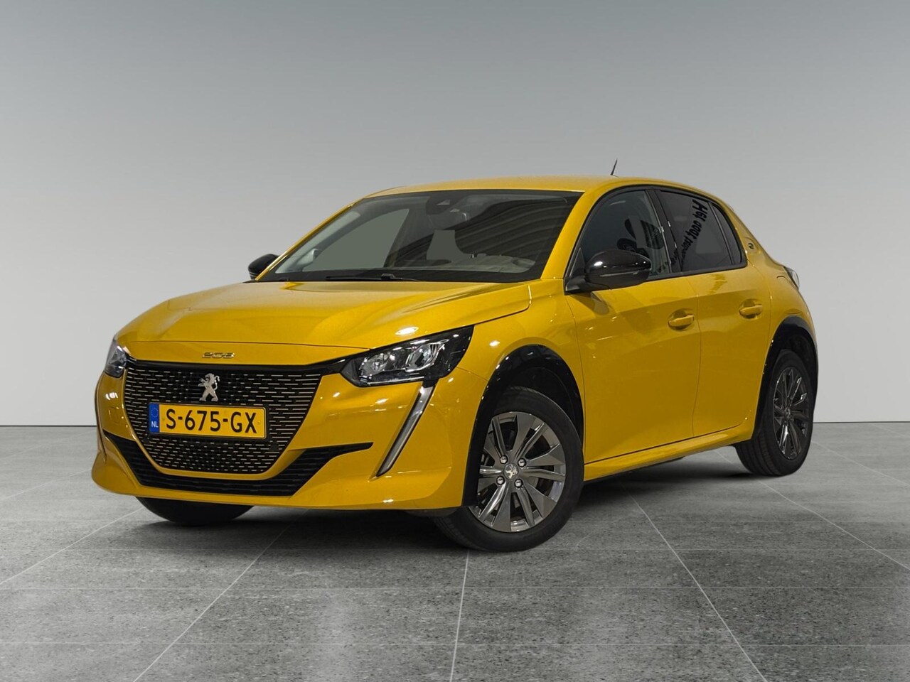 Peugeot e-208 - Allure Pack EV 3-FASEN 50kWh 136pk | STOELVERW. | i-COCKPIT® | 180° CAMERA |  APPLE CARPLA - AutoWereld.nl
