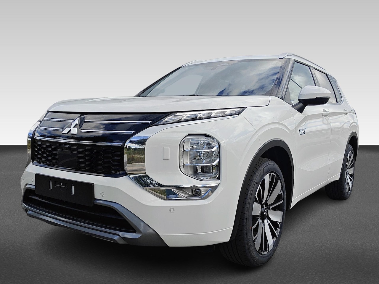 Mitsubishi Outlander - 2.4 PHEV Instyle Nu met € 5.000,- voorraadkorting! - AutoWereld.nl