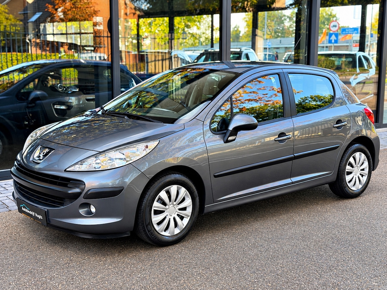 Peugeot 207 - 1.4 VTi Cool 'n Blue *Trekhaak*Cruise*5DRS*Airco - AutoWereld.nl