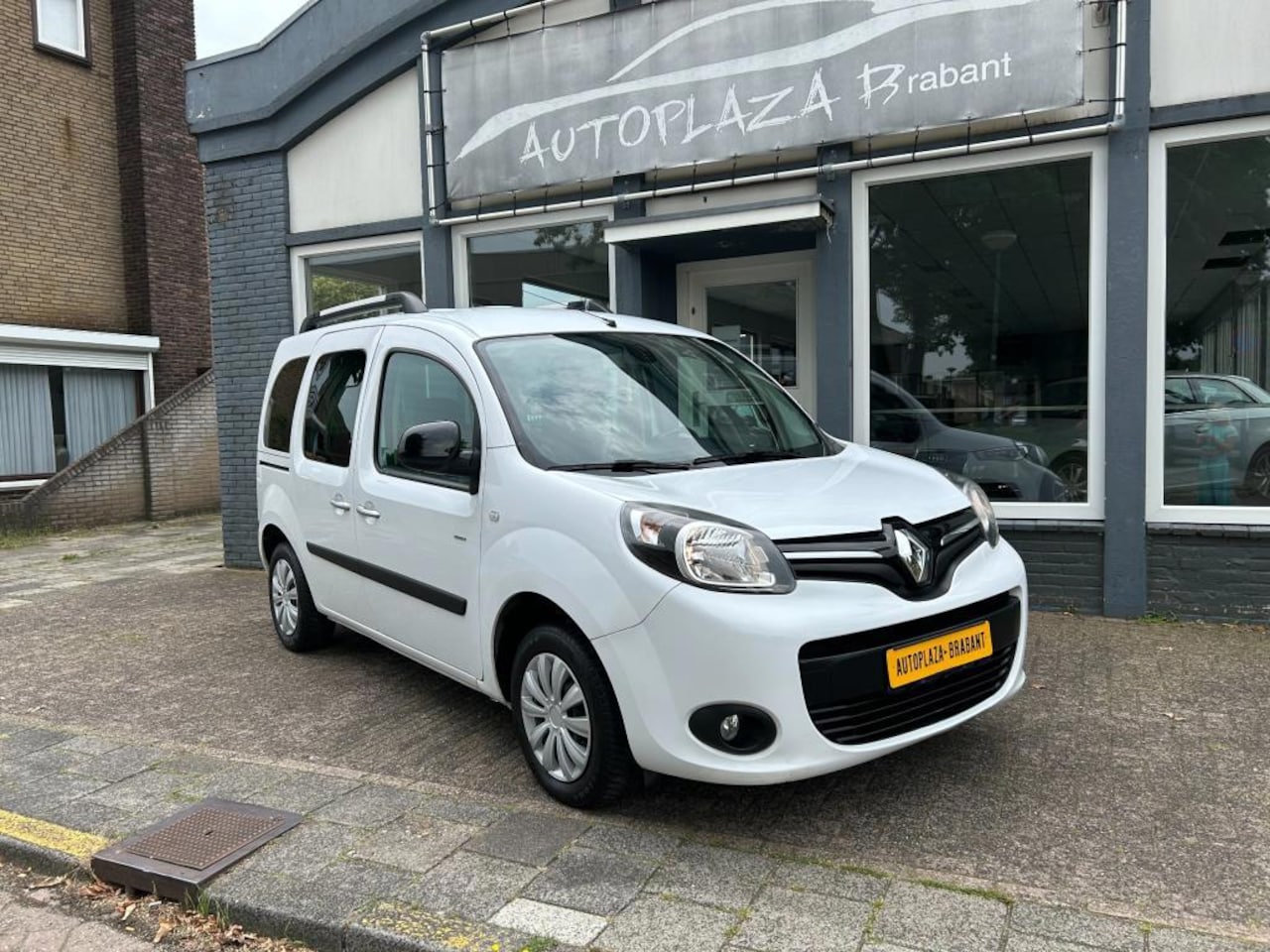 Renault Kangoo Family - 1.2 TCe Limited / CLIMAT / CRUISE / BLEUTOOTH - AutoWereld.nl