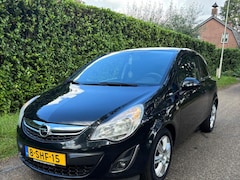 Opel Corsa - 1.4-16V Design Edition