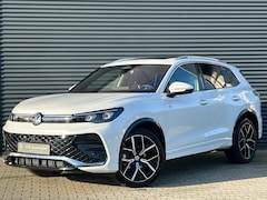 Volkswagen Tiguan - 1.5 eTSI R-Line | Nieuw model | Pano | HuD | Trekhaak | Keyless | Fabrieksgarantie