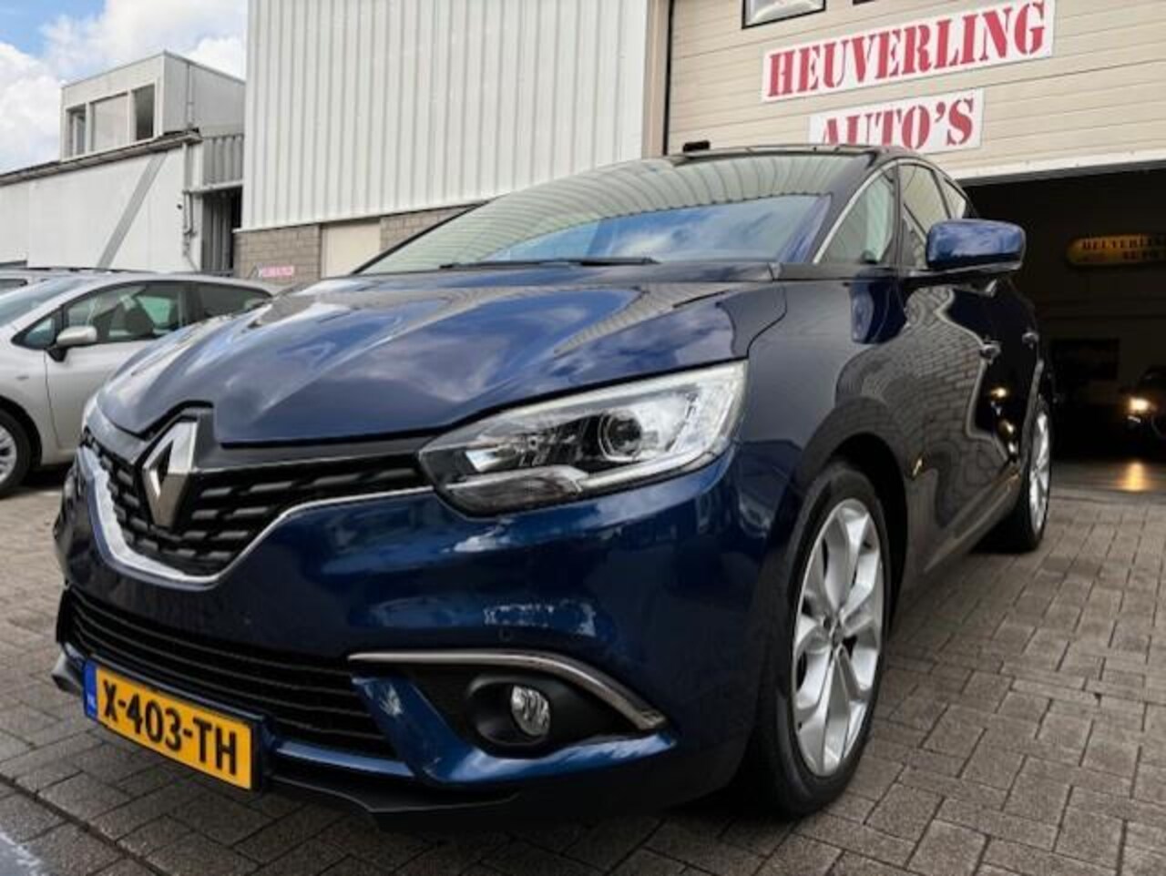 Renault Scénic - 1.3 TCe AUTOMAAT NAVI AIRCO APK T/M16-10-26 - AutoWereld.nl