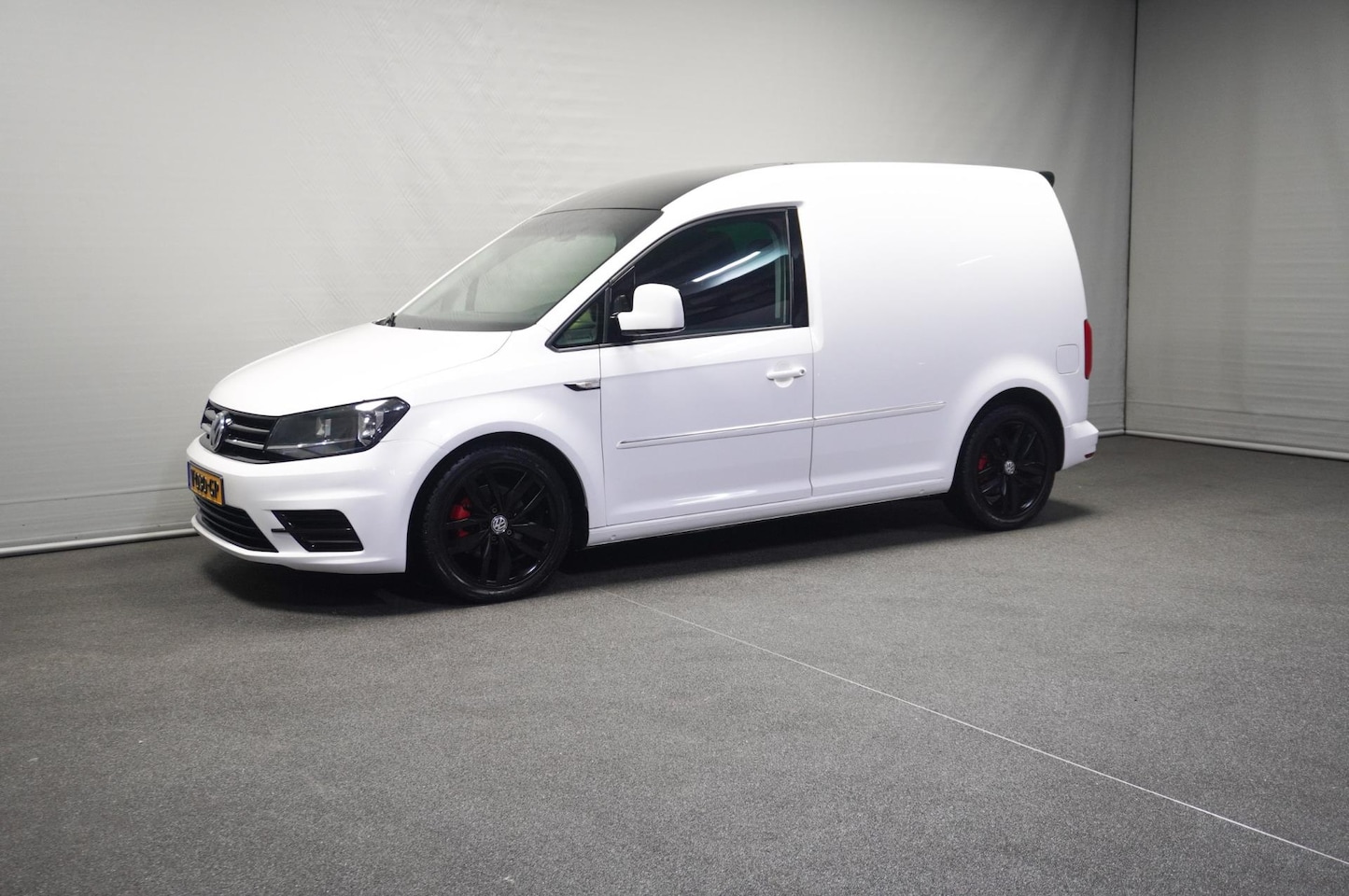 Volkswagen Caddy - 2.0 TDI LVS EDITION 180 pk - AutoWereld.nl