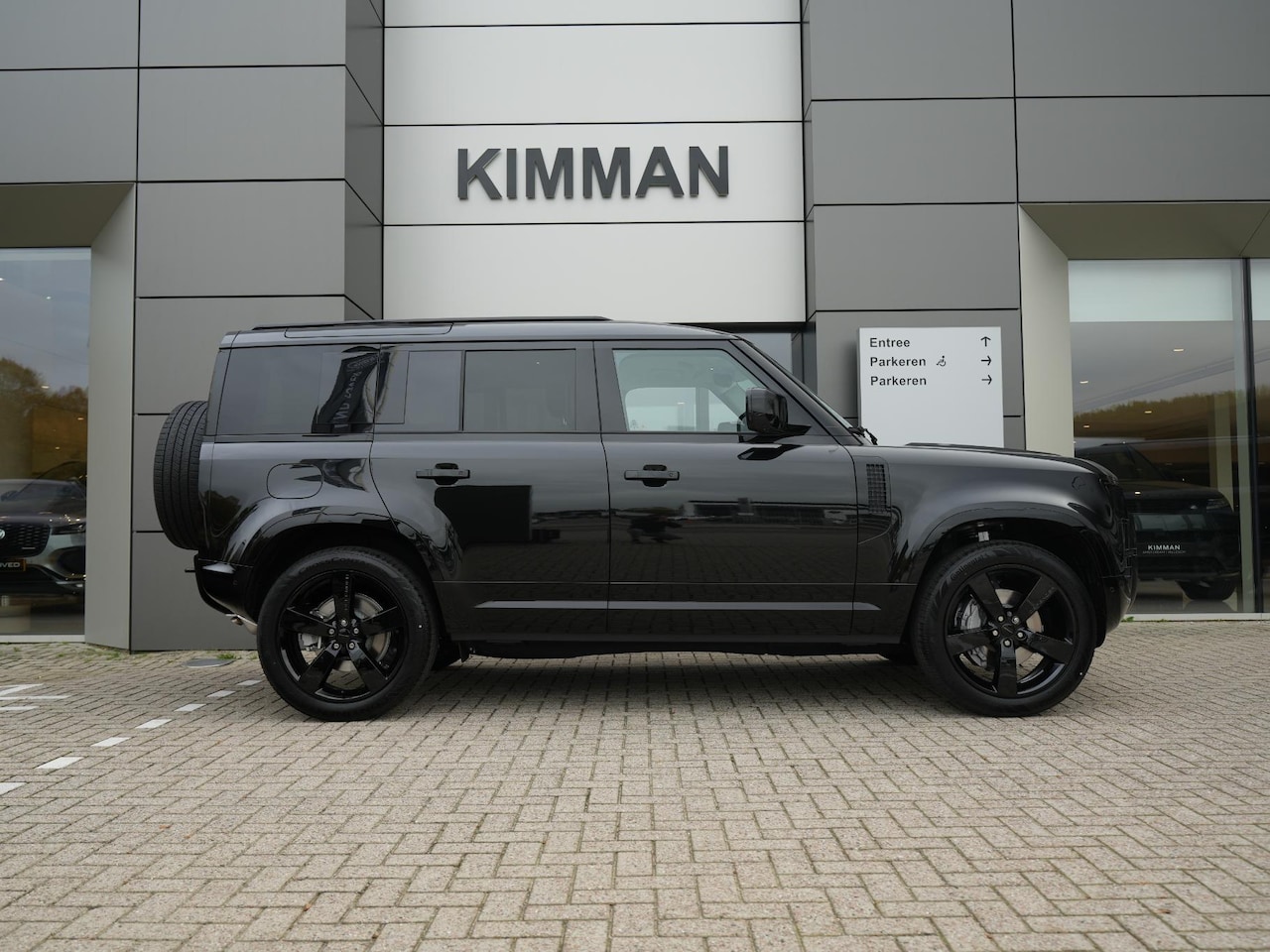 Land Rover Defender 110 - P300e X-Dynamic HSE | Techno Pack | Koelkast | Black Pack | - AutoWereld.nl