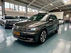 Volkswagen Tiguan - R-Line 4-Motion Pano/360 Camera/Trekhaak