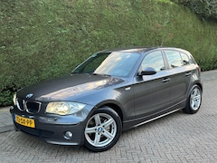 BMW 1-serie - 120i Graphite /AUTOMAAT/LEER/XENON/PDC/RIJDTSUPER/