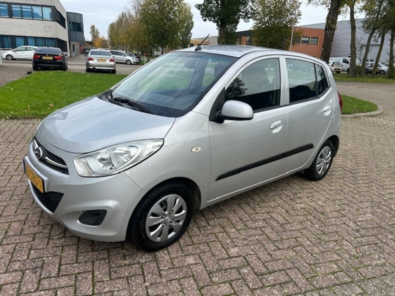 Hyundai i10 - 1.1 i-Drive Cool 2e EIG AIRCO ELEKT-PKKT NAP - AutoWereld.nl