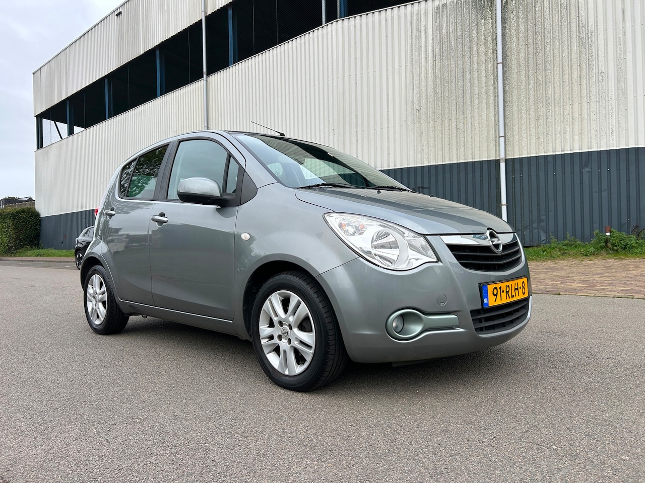 Opel Agila - 1.2 Edition Dealer Onderhouden/Airco/Trekhaak - AutoWereld.nl