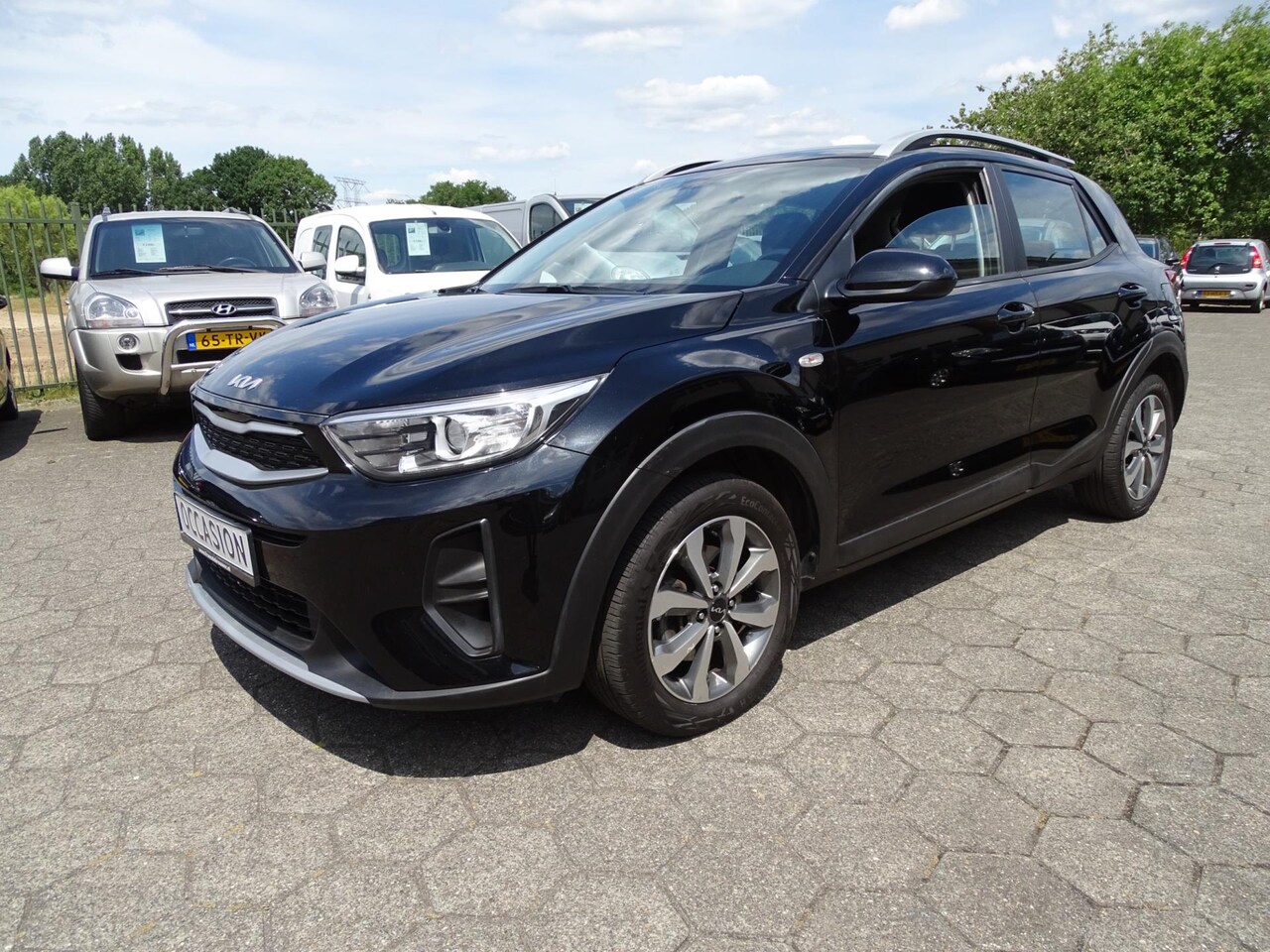 Kia Stonic - 1.2 Urban Edition AIRCO/APPLE CARPLAY/LMV/PDC - AutoWereld.nl
